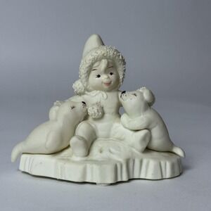 Wellington Collection Tykes On Ice Figurine With 2 Seals‎ Collectible Figurine